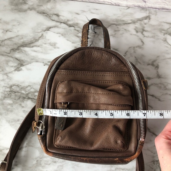 SOLD Vintage Fossil Genuine Leather Mini Backpack - Picture 8 of 10